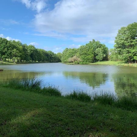 מלון Saint-Sauveur  Camping Les Petites Minaudieres מראה חיצוני תמונה